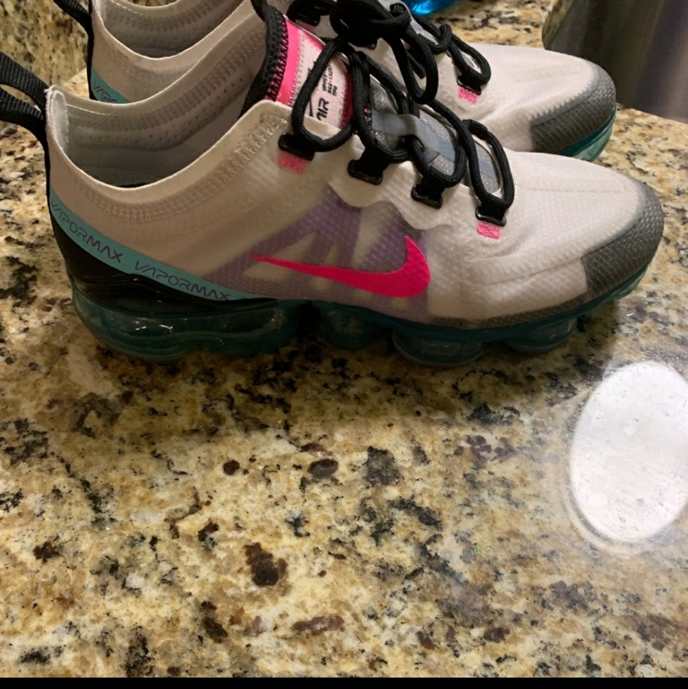 Womens Nike Vapor Max South Beach